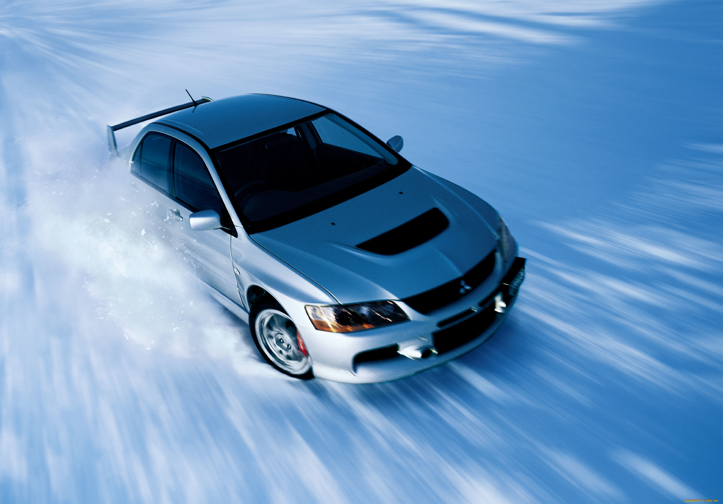 Mitsubishi Lancer Evolution 10 зима